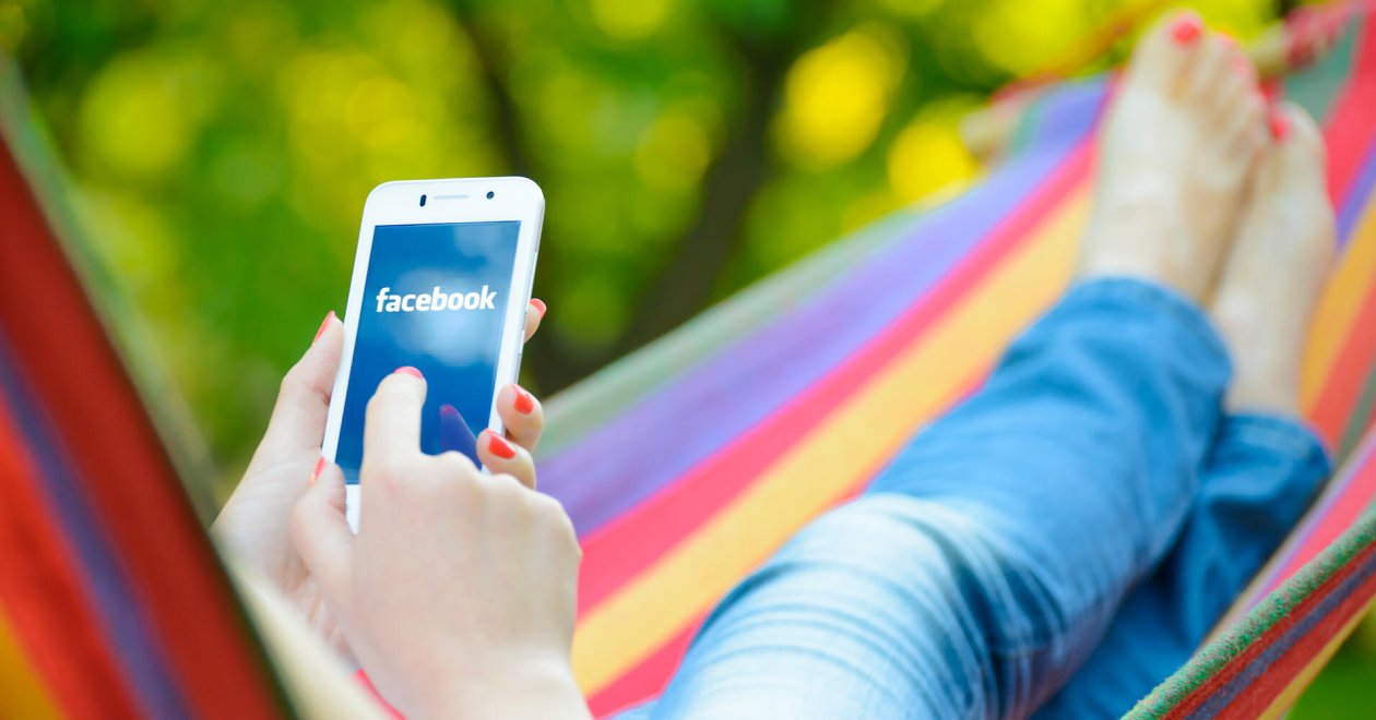 Az alábbi cikkben leírtam mindent, amit tudnod kell a Facebook csoportok eredményes használatáról, akár marketingesként akár mag