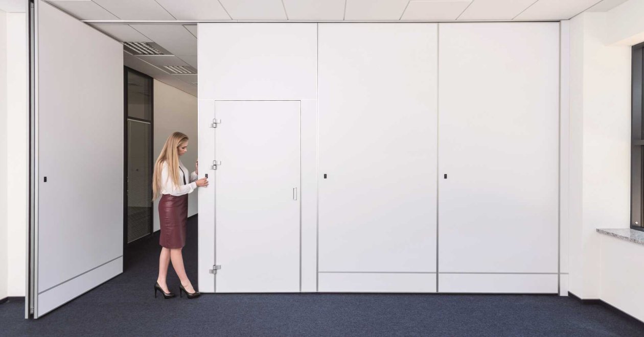 változatos munkakörnyezet