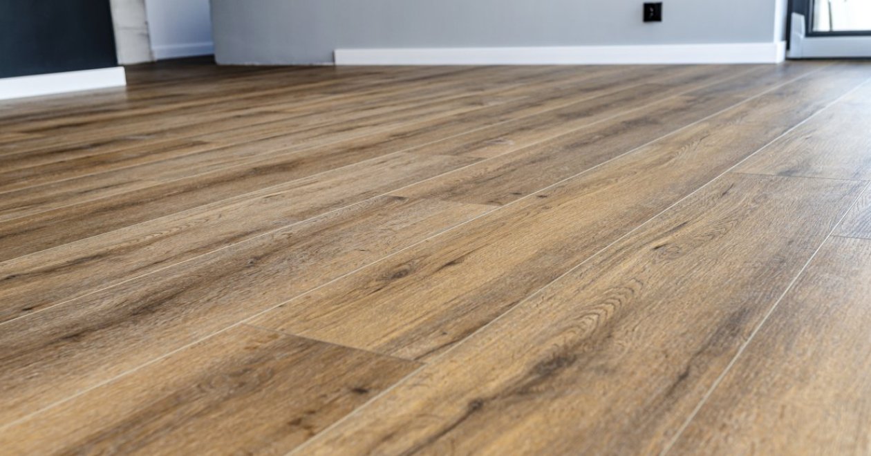 Rigid SPC Vinyl padlóburkolatok: tisztázzuk, mi micsoda!