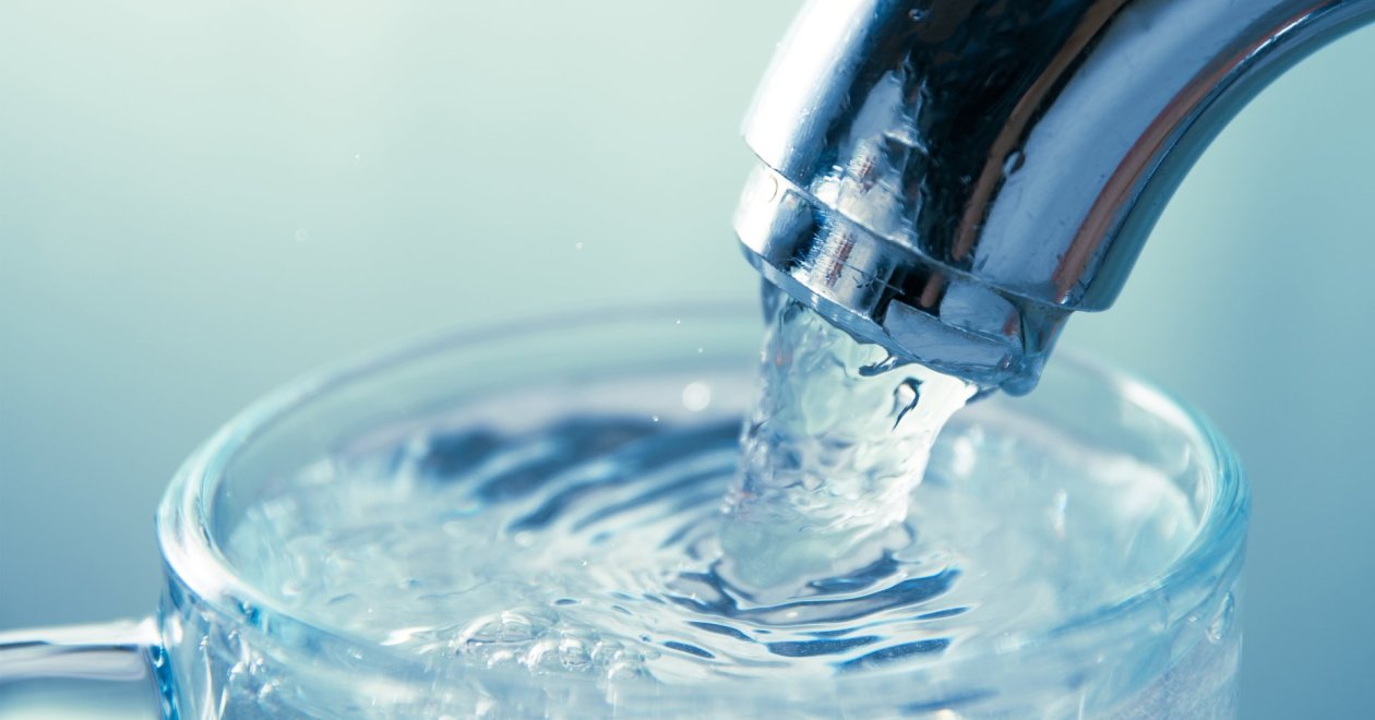 Csapvíz bevizsgáltatása: tudnivalók és teendők a hatósági engedélyekhez szükséges vízvizsgálatokhoz
