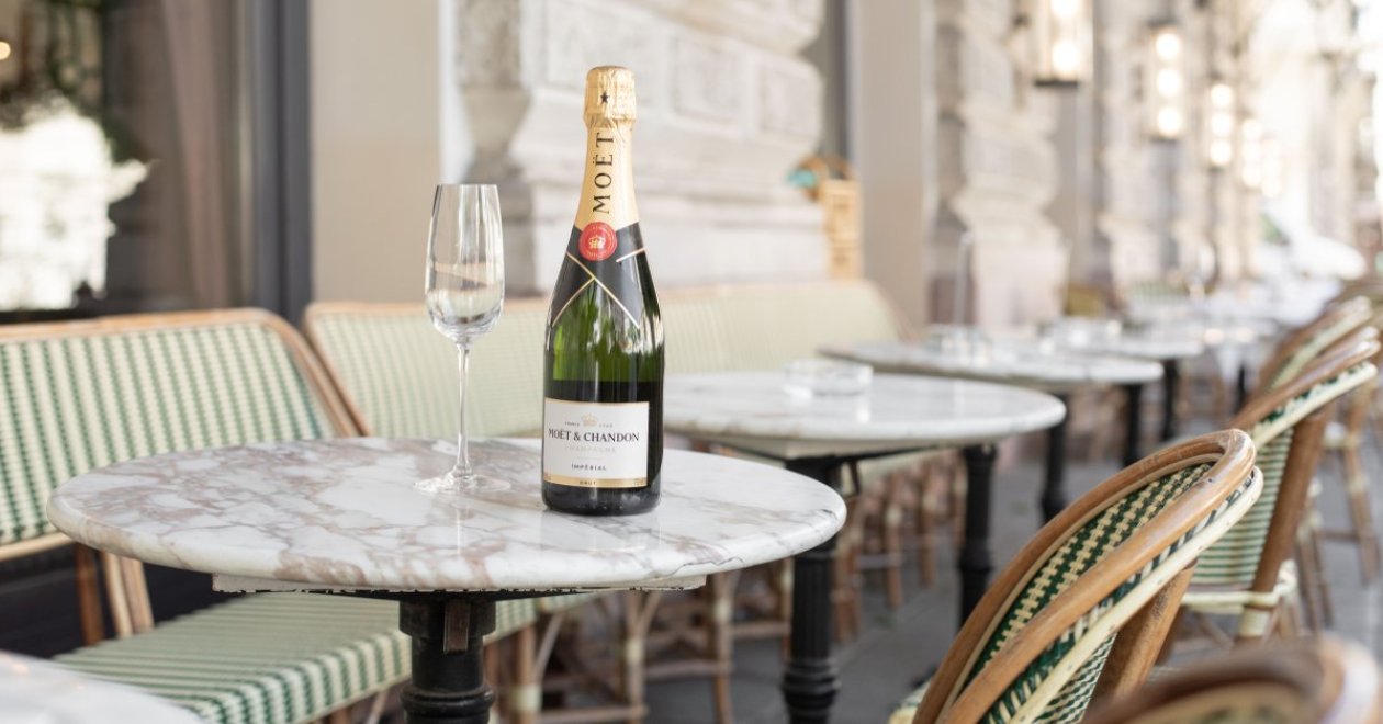 How to make your wedding anniversary celebrations extra special