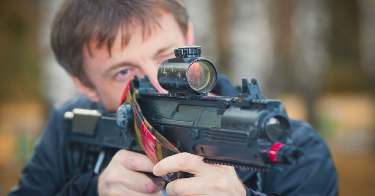 Lézerharcos csapatépítő program Balatonfüreden - adrenalinbomba küldetésekkel