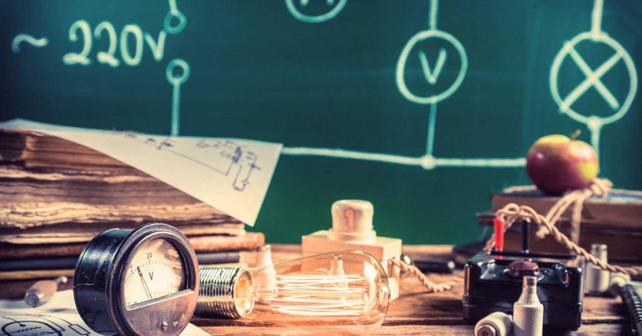 Tudományos csapatépítő program Balatonfüreden – látványos kísérletekkel