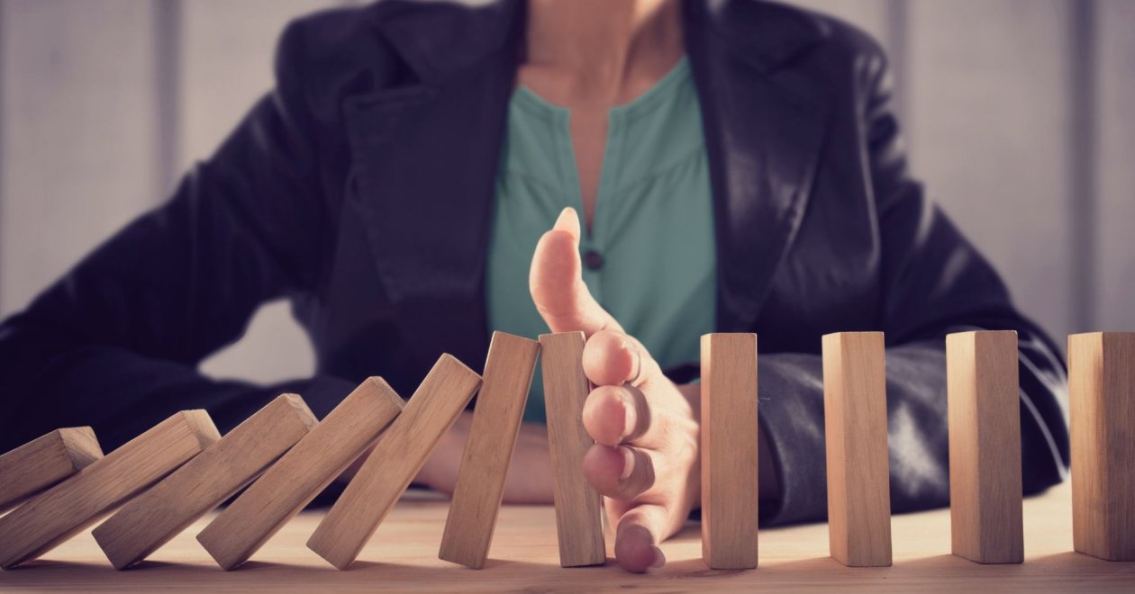 Stratégiai csapatépítő program Balatonfüreden – közösségi dominóépítéssel