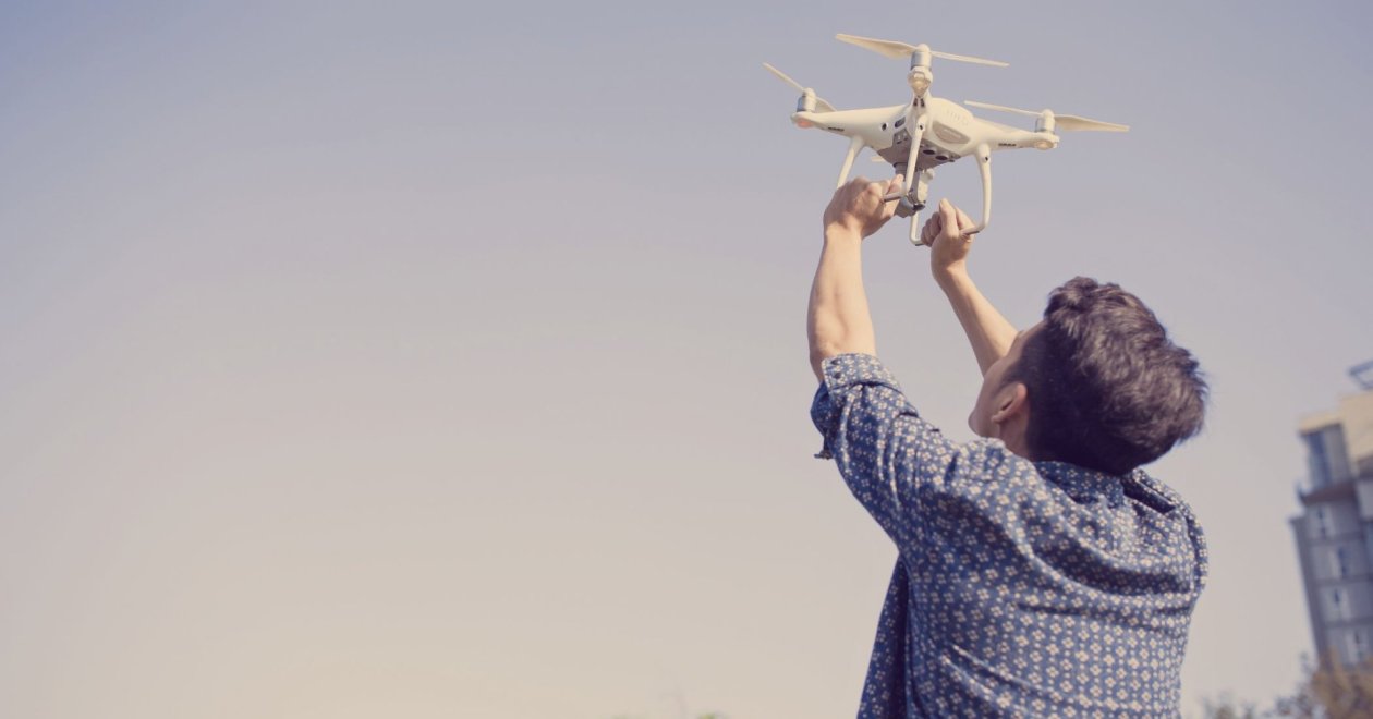 Drón derbi csapatépítő program Balatonfüreden – interaktív drónvezetéssel