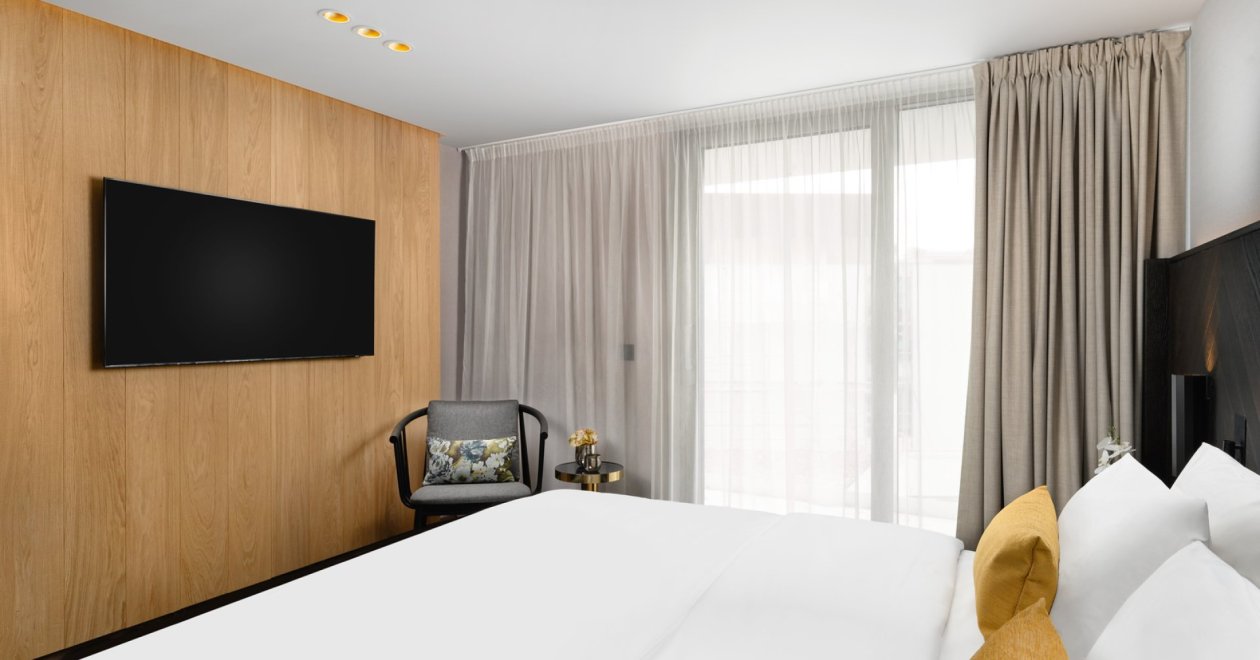 Klassisches Zimmer mit Halbpanorama