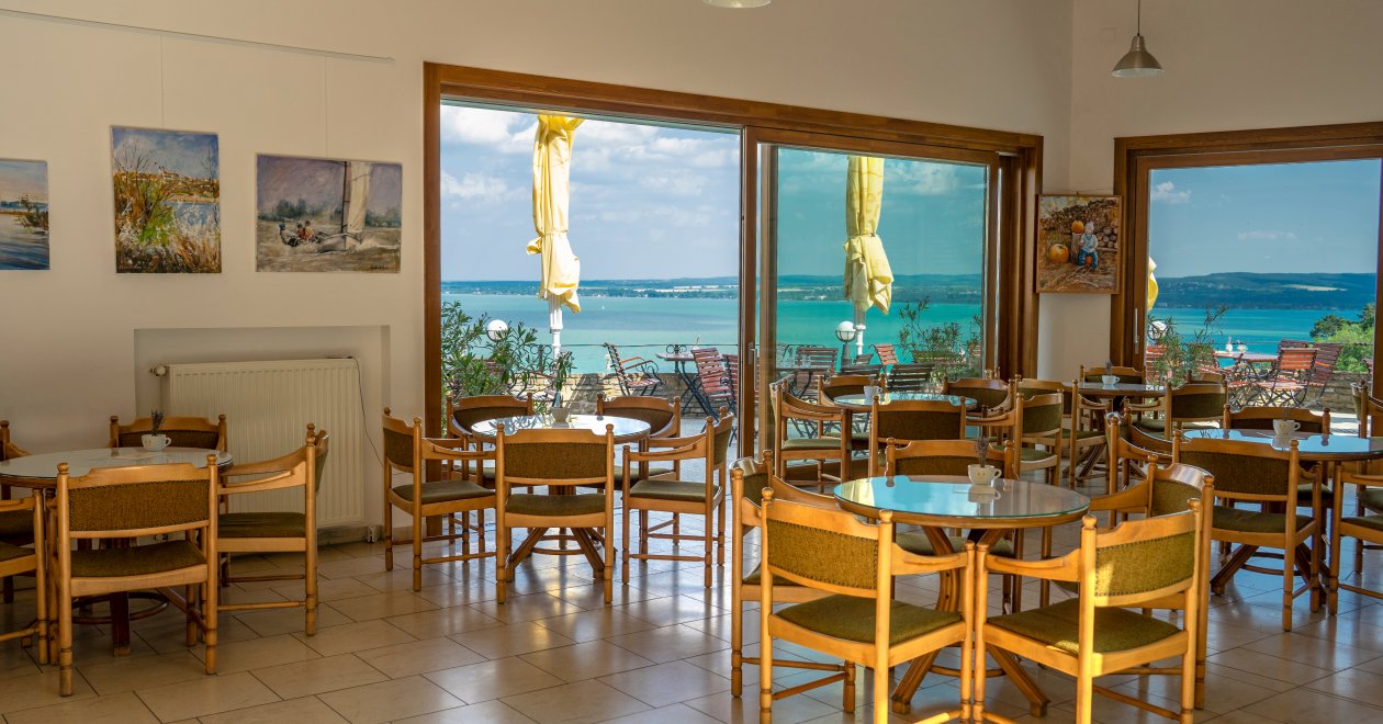 Balatoni szállodát üzemeltetsz? 