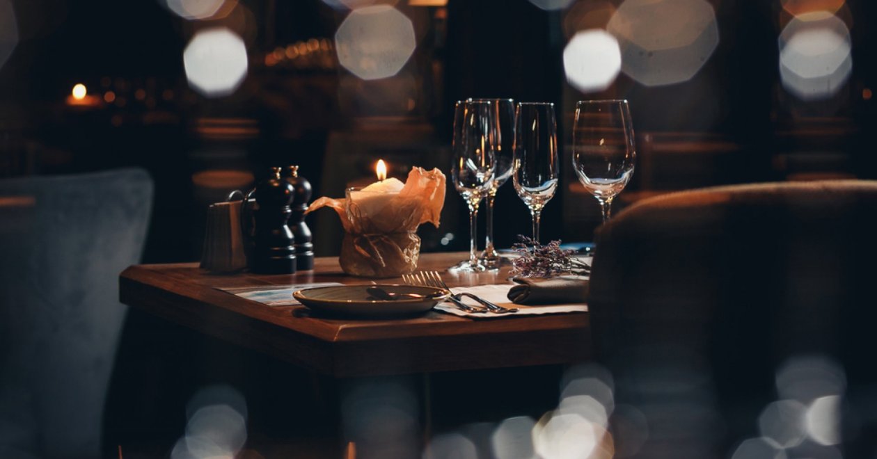 Éterem marketing ötlet, ami a vendéget az asztalig vezeti