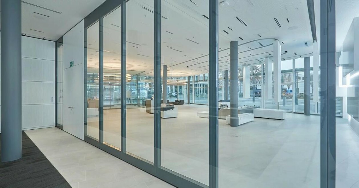 Reimagining spaces with the multiwal commandoor mobile glass partition system 