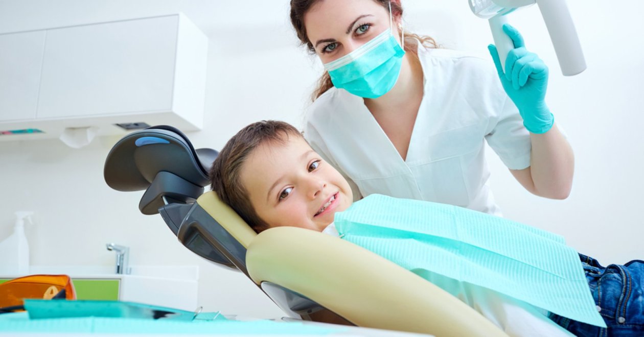 5 tipp, hogy a gyermekünk ne féljen a fogorvostól
