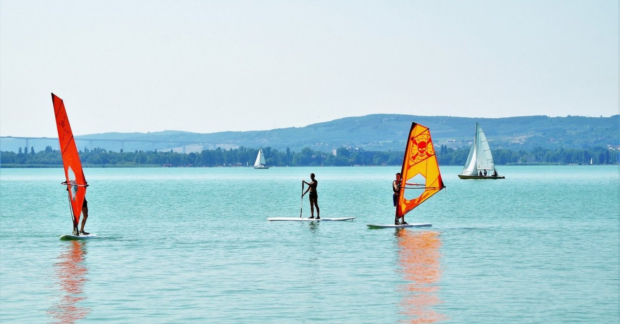 Miért legyen a céges csapatépítő helyszíne Balatonfüreden?