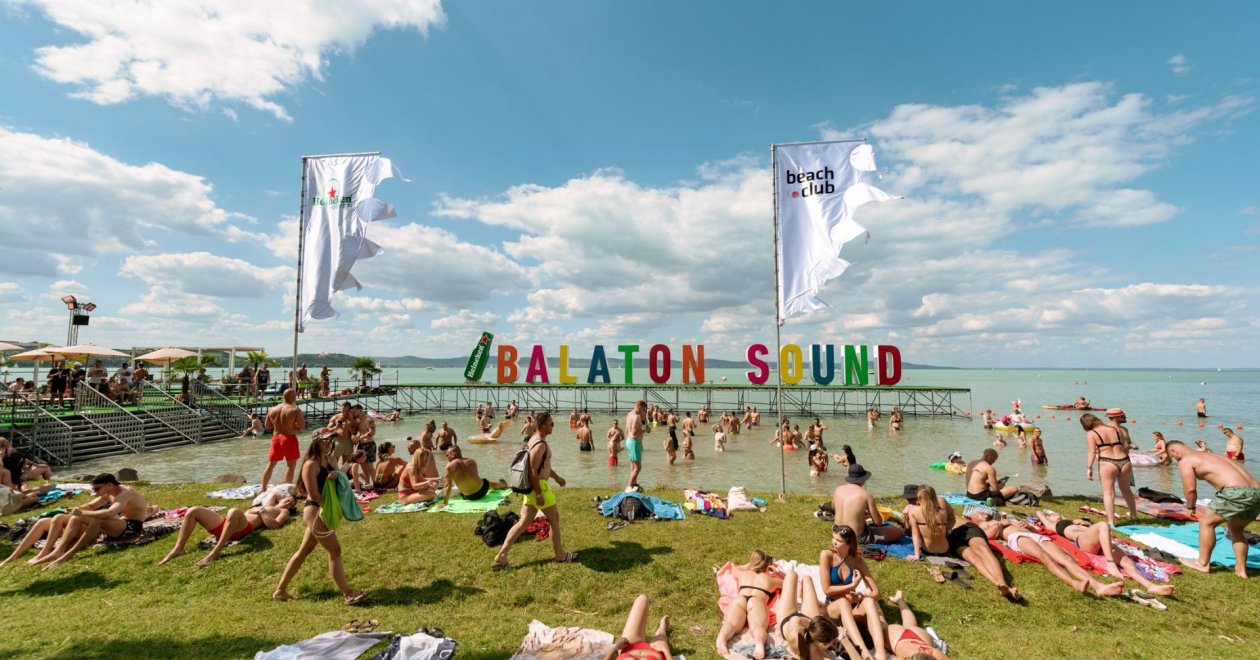  Teljes a Sound zenei programja, jöhet a nyár!