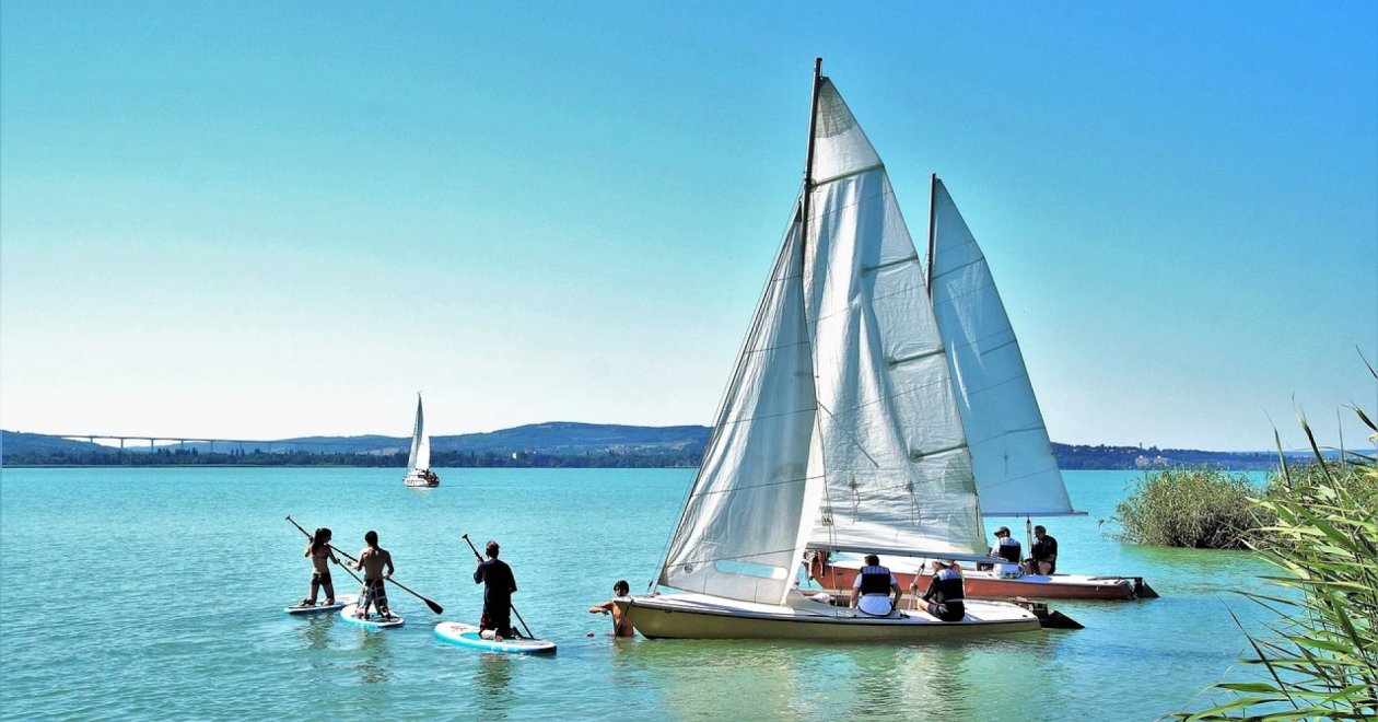 Milyen állásinterjú kérdések merülhetnek fel egy szezonális balatoni munka esetén?