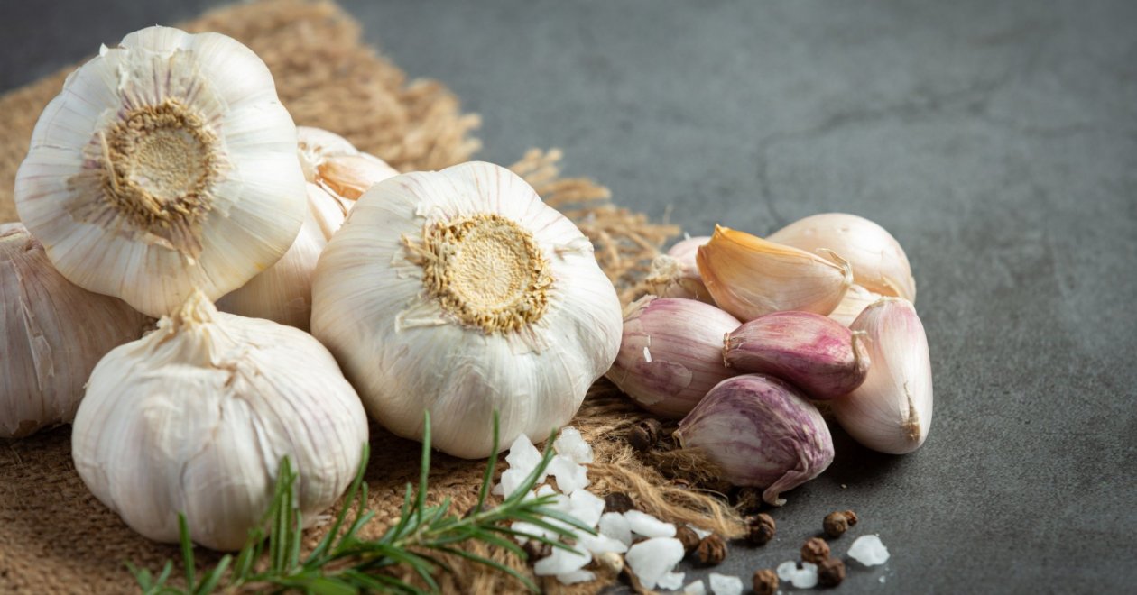 Így termessz újra fokhagymát! – Ezzel a trükkel nem kell többé fokhagymát venned!