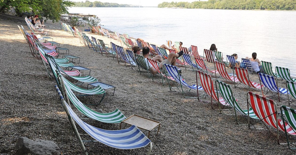 Ingyenes strand nyílik a Rómain június végén