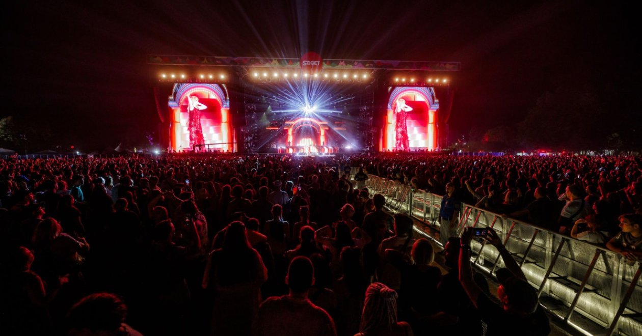 Színes madarakkal repülünk idén a Szabadság Szigetére