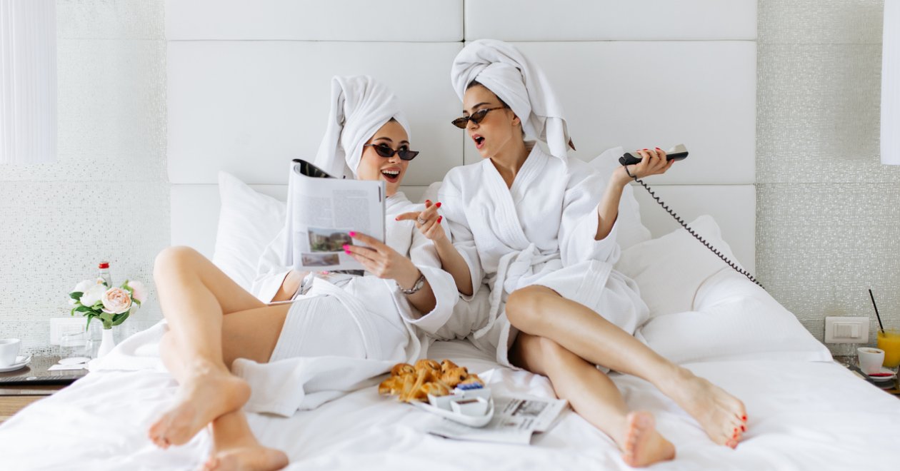 Így nézne ki egy szálloda, ha a Z generáció tervezné – marketingtanulságok 2025-re