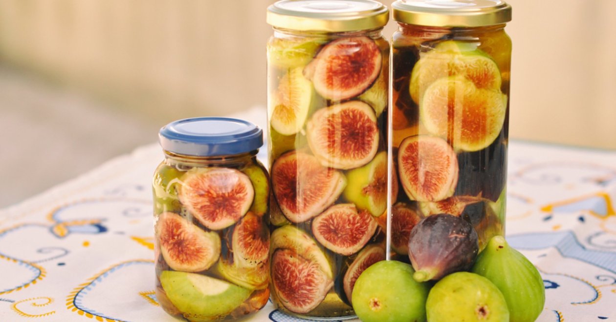 Ezt a receptet ki kell próbálnod: gyors, fűszeres fügelikőr házilag