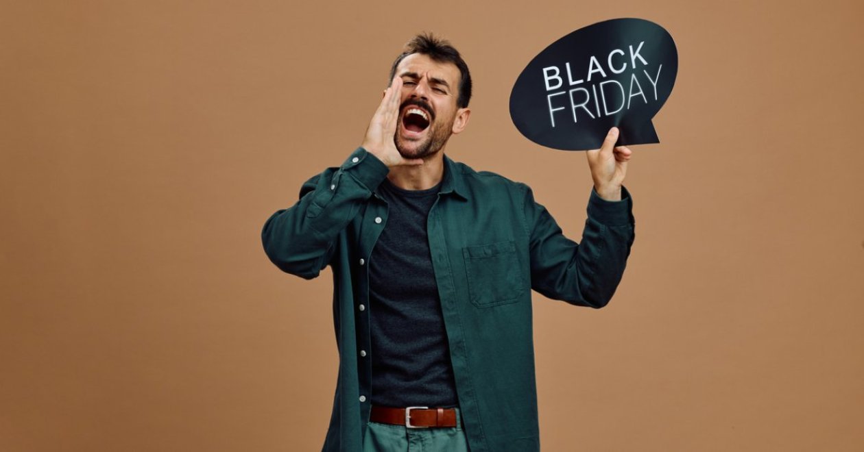 A fiatalok 40%-át influencerek befolyásolják Black Friday alatt