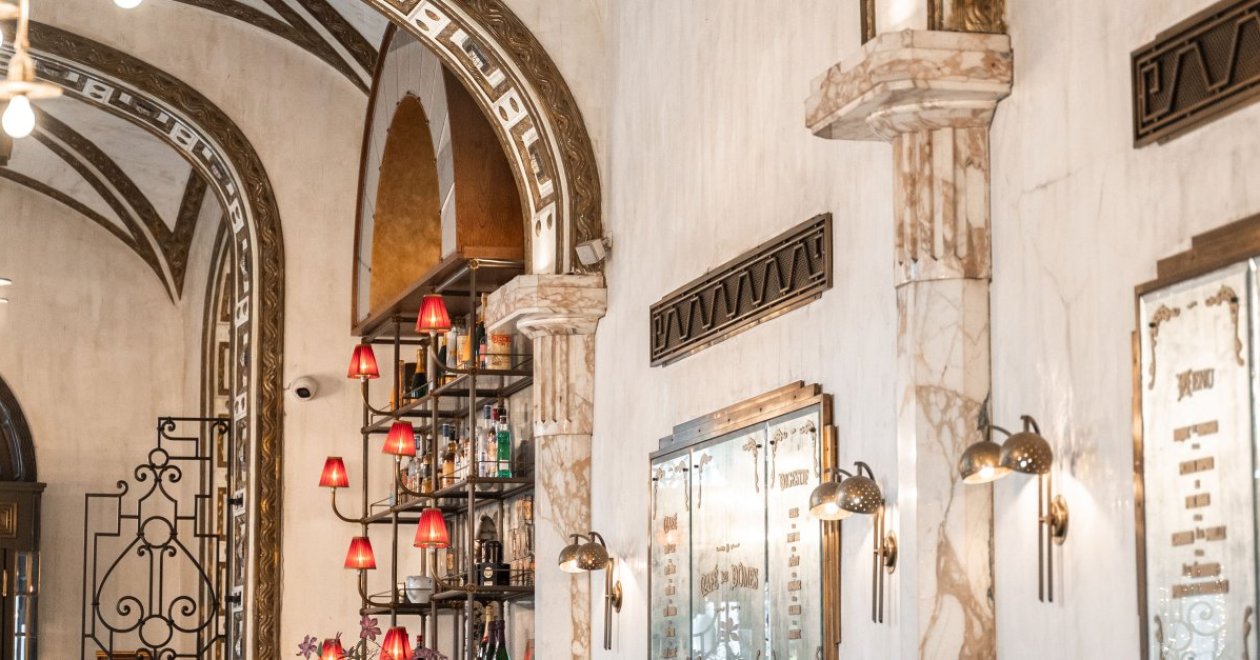 Elegant event venue in Budapest next to the Opera House