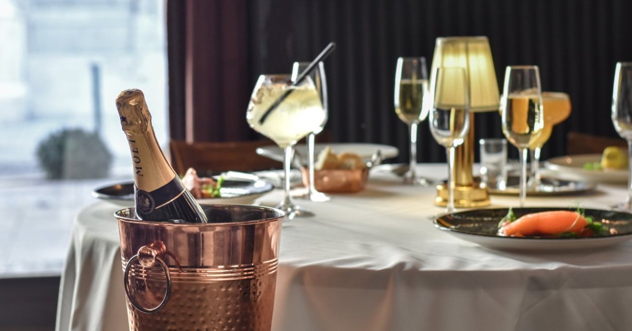 A story of an evening on Andrássy Avenue